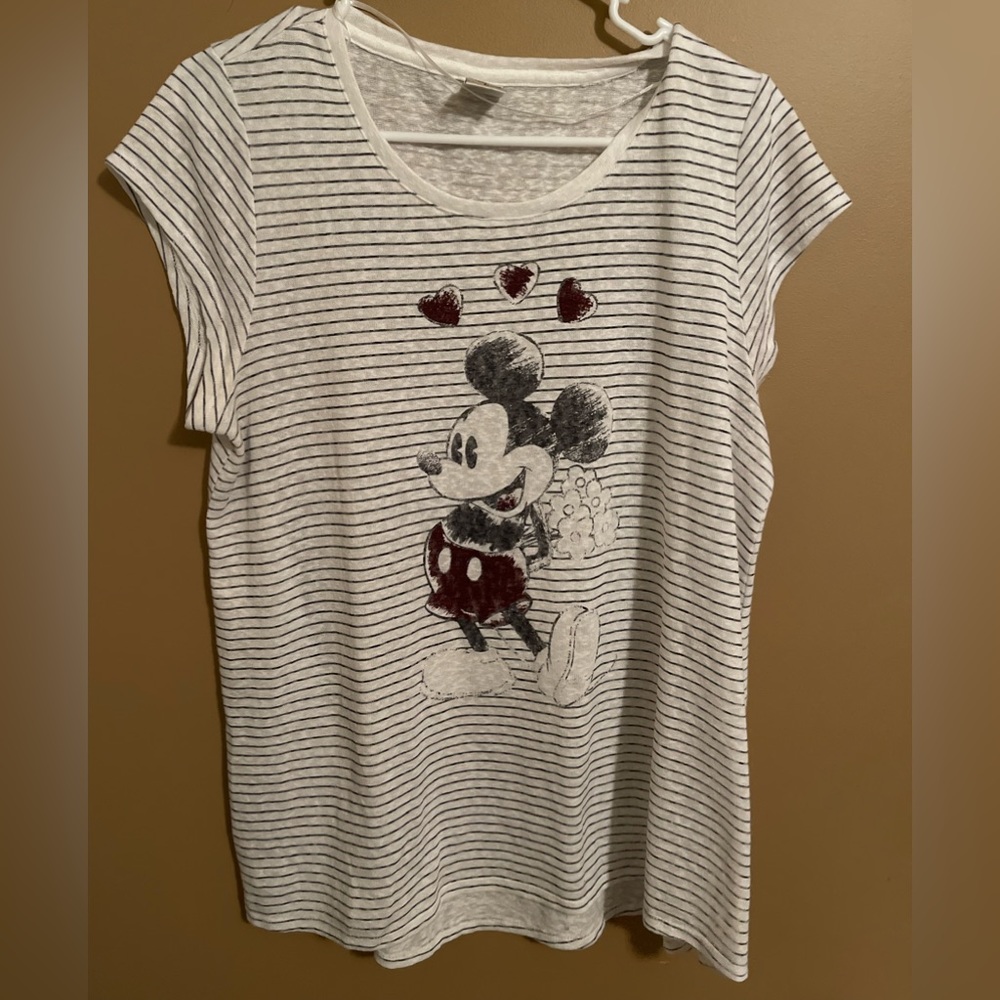 LC Disney top